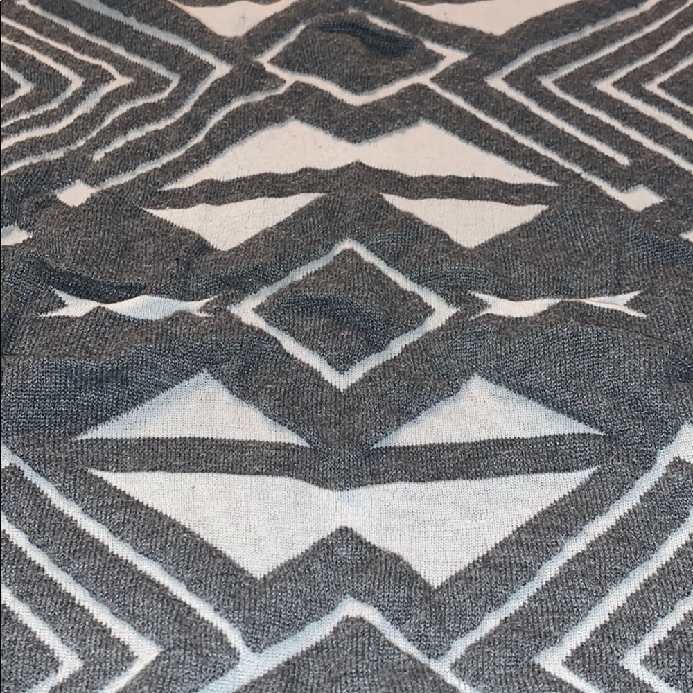 I.Madeline geometric sweater - Picture 2 of 2